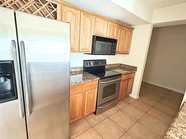 Building Photo - 4242 NW 2nd St