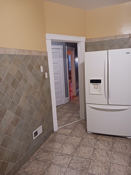 Kitchen 9'3" x 13'3" - 2342 Arkansas Ave