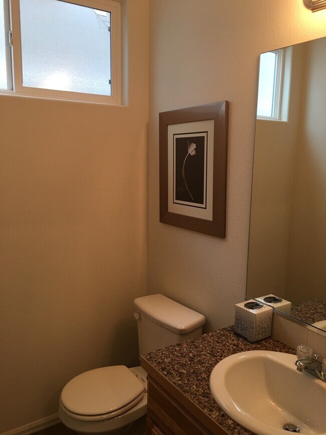 Building Photo - Must-see stunning home! Won't last long!