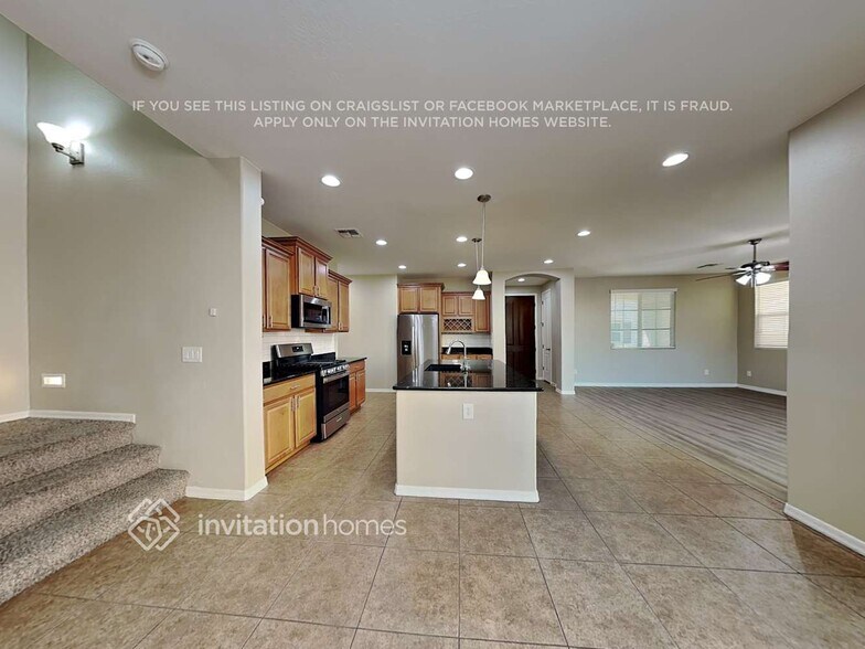 Building Photo - 1022 S Annie Ln