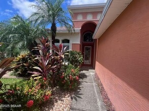 Building Photo - 821 Wingate Trl