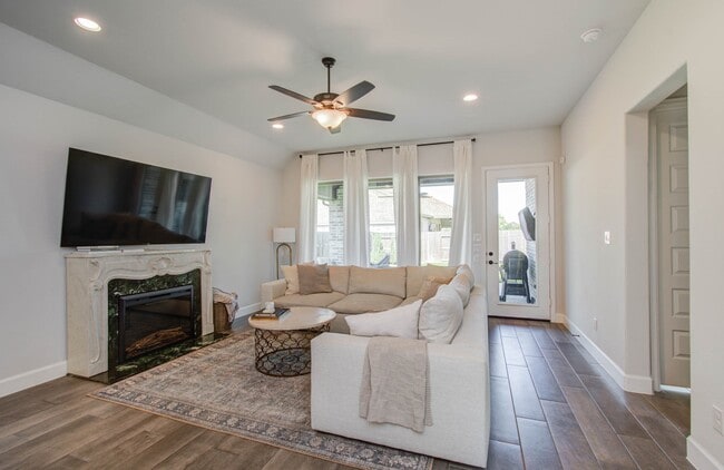 Building Photo - 20810 Clydesdale Post Rd