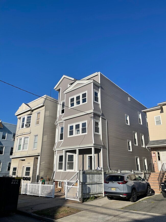 189 Hillside Ave 189 Hillside Ave Newark NJ 07108 Apartment Finder