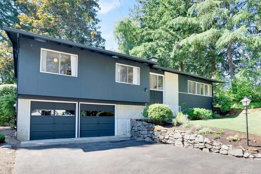 Building Photo - 1931 Mapleleaf Ct