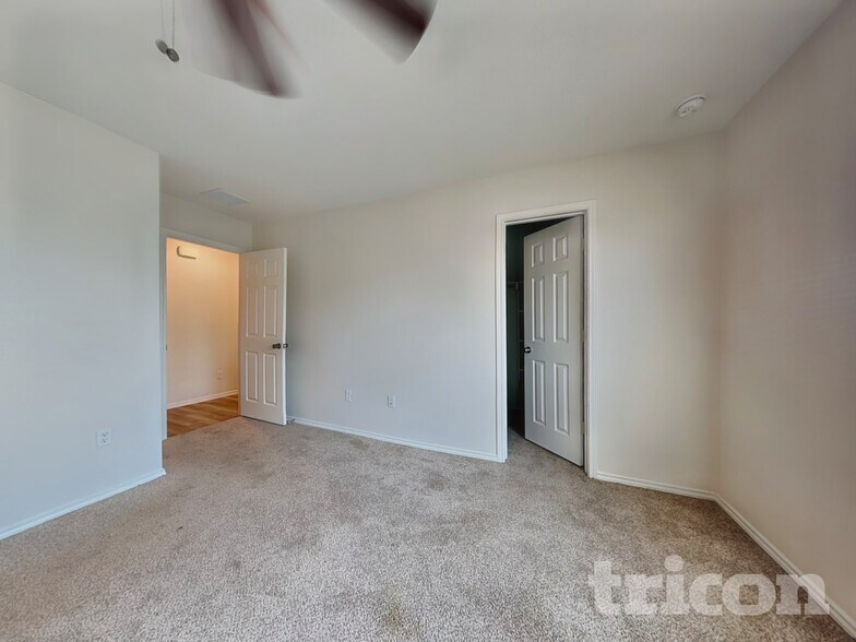 Building Photo - 1125 Waggoner Dr
