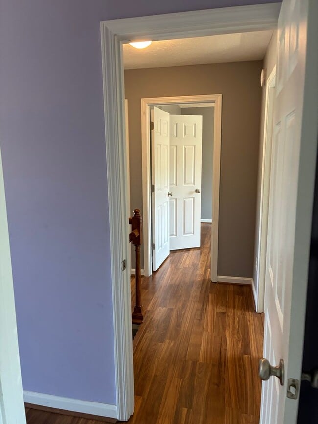 Building Photo - **ELIZABETHTOWN INDEPENDENT SCHOOL DISTRICT**