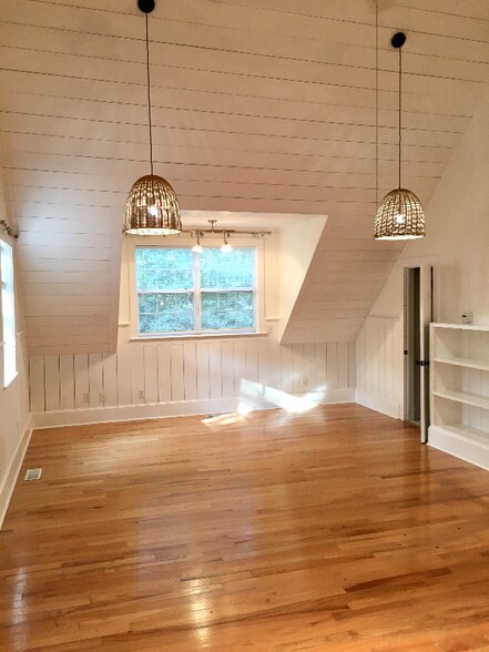 Building Photo - 4438 Gillsville Hwy