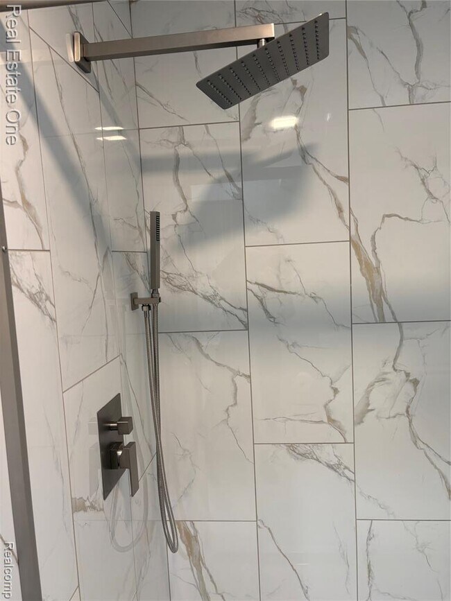 Building Photo - 53314 Starlite Dr