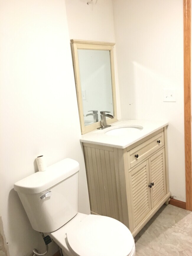 Building Photo - 8331 Upper 138th Ct