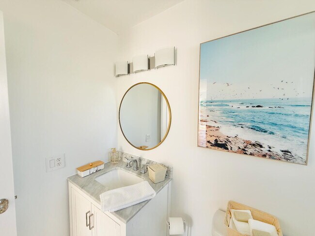 Building Photo - 311 N Swinton Ave