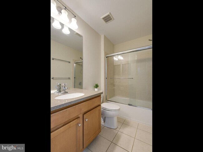 Building Photo - 209 N Caldwell Cir