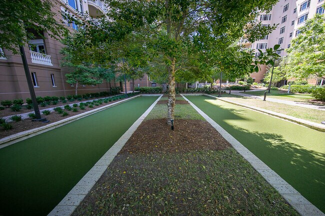 Building Photo - 404 Kelly Plantation Dr