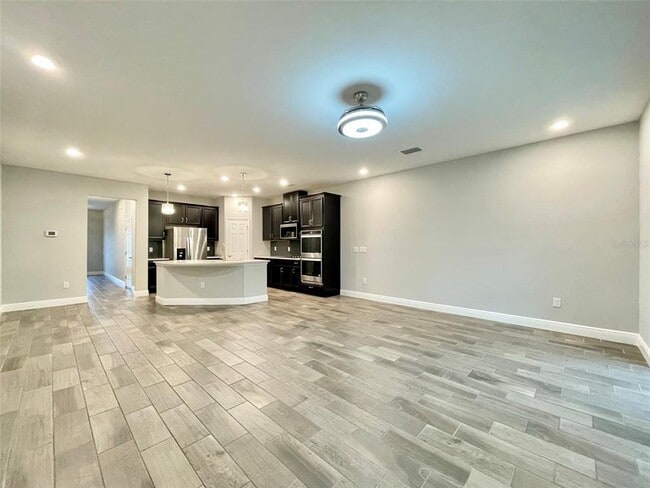 Building Photo - 2820 Grand Kemerton Pl