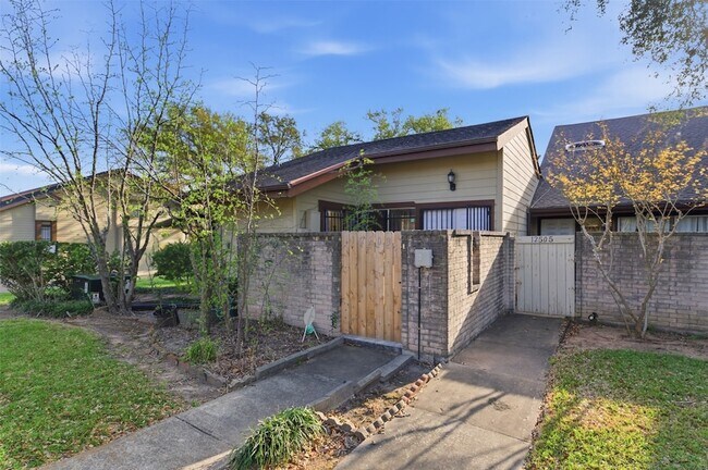 Building Photo - 12503 Newbrook Dr