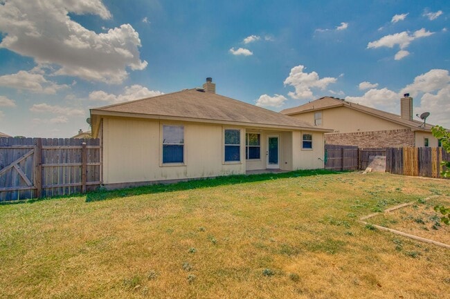 Building Photo - 311 Gainer Dr