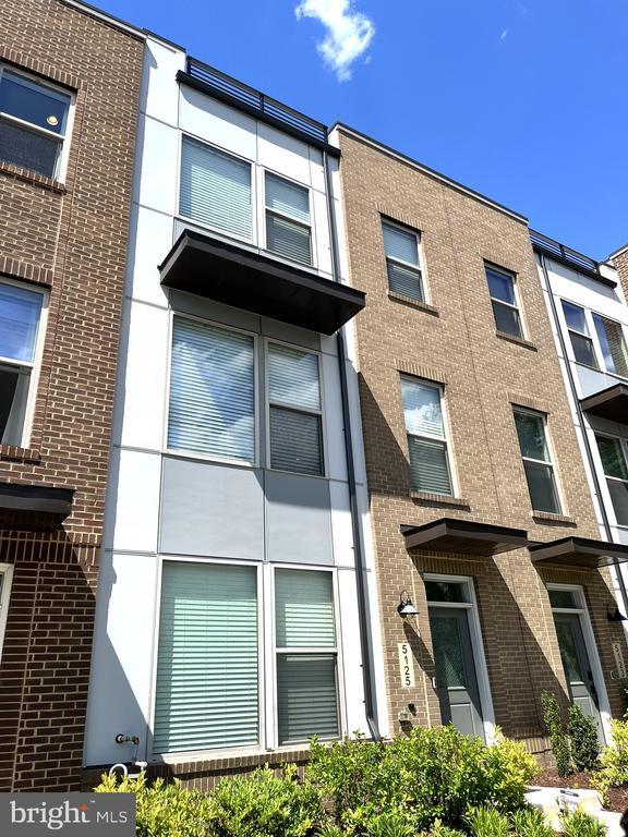 Building Photo - 5125 Longstone Way