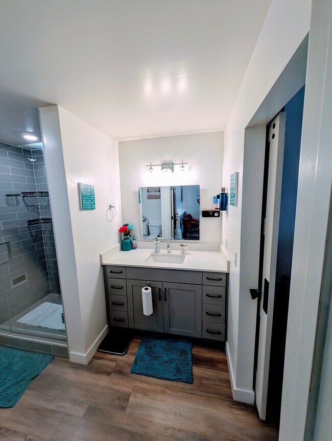 Building Photo - 475 N 9th St