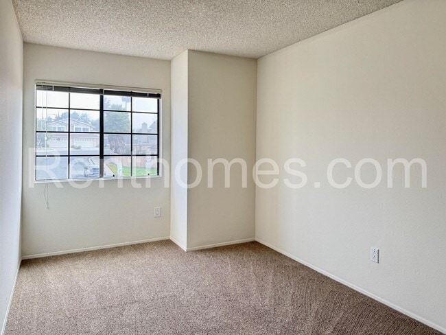 Building Photo - 13546 Hike Ln