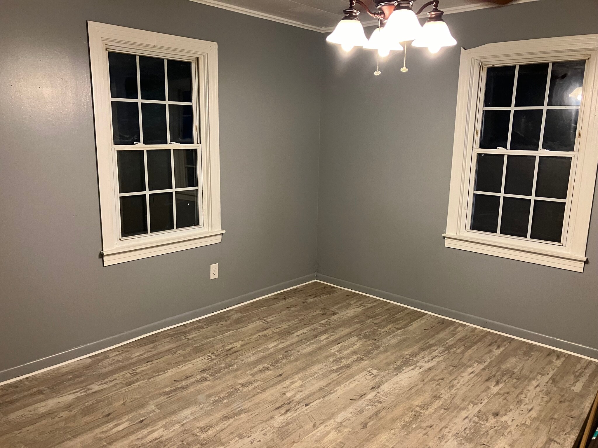 Bedroom - 1301 N Green St