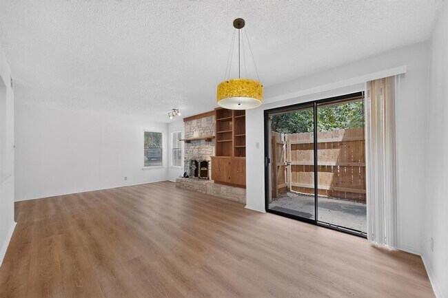 Building Photo - 8418 Fathom Cir