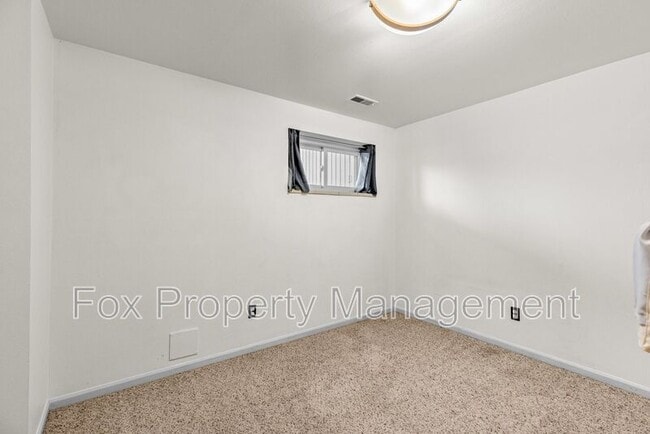 Building Photo - 1558 Greenbriar Blvd