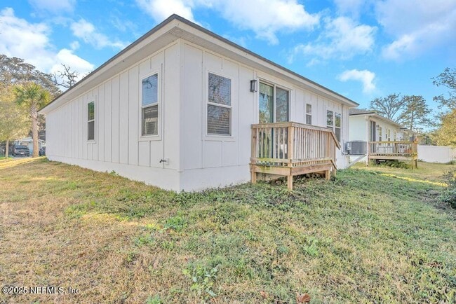 Building Photo - 640 Begonia St