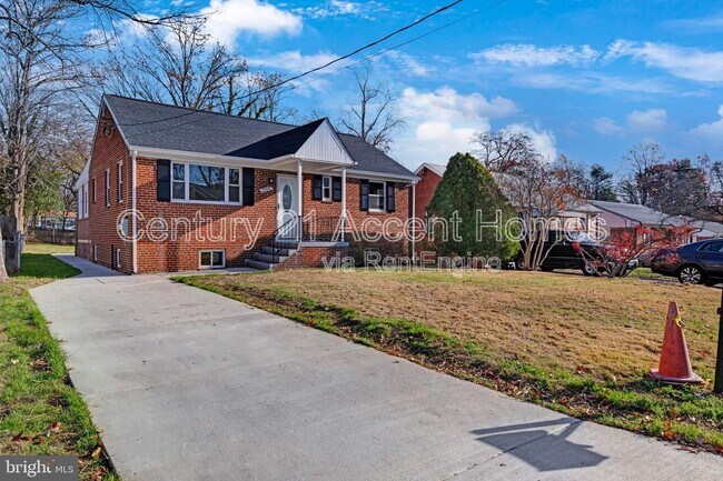 Building Photo - 2508 Larry Ave