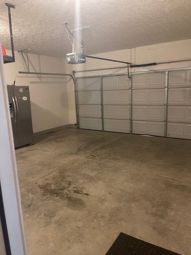 Building Photo - 3320 Blackford Pkwy