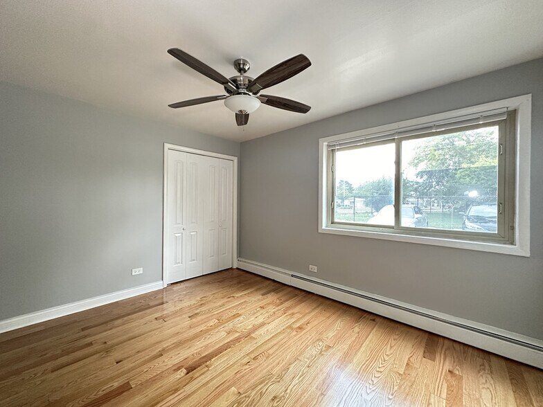Building Photo - 8500 Waukegan Rd