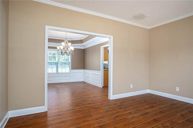 Building Photo - 1098 Fountain Lakes Ct