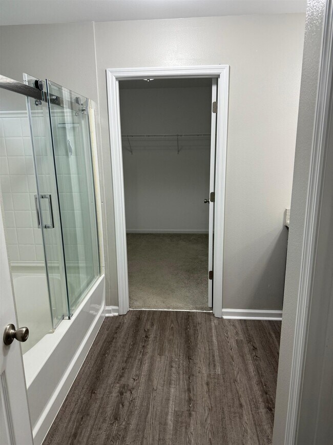 Building Photo - 6174 Jordans Pass Dr