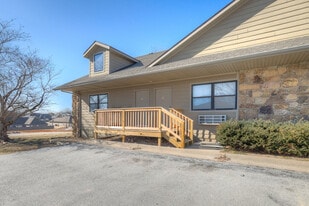 Outside View - 4986 Raintree Cir