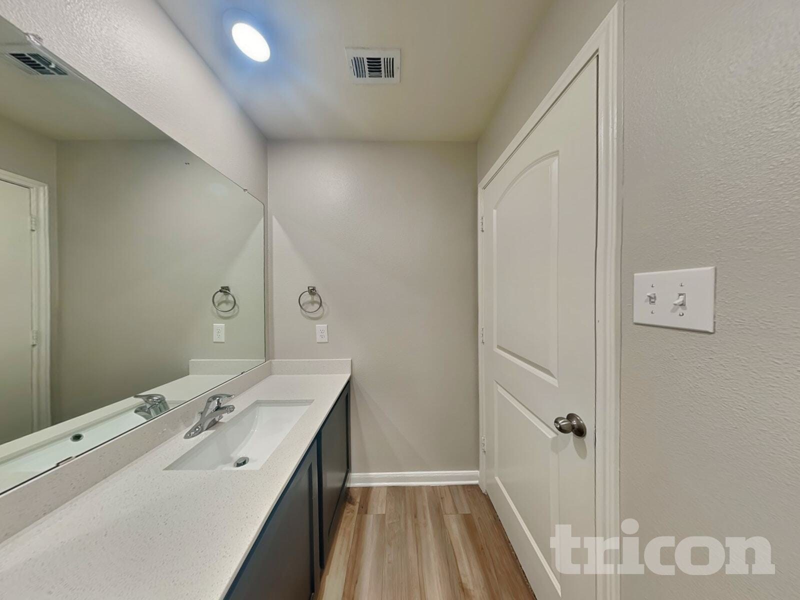 Building Photo - 108 Saloon Cv E