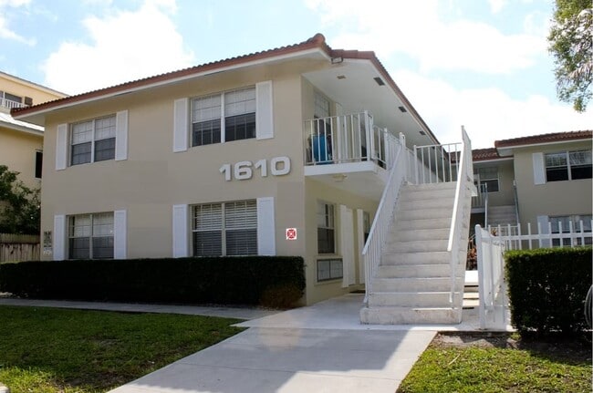 Building Photo - 610 NE 1st Ave Ft. Lauderdale, FL 33304