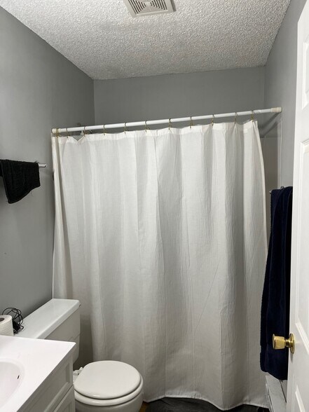 Bathroom 1 - 422 N 1st St