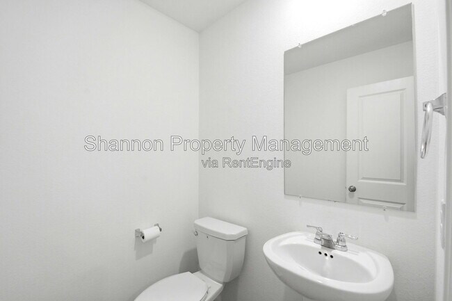 Building Photo - 27147 Breakaway Ln