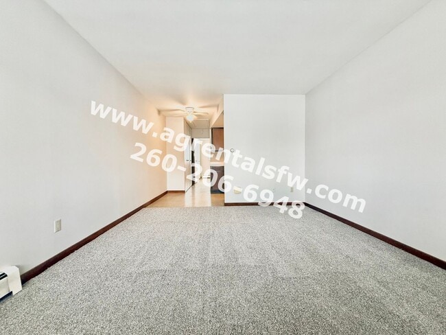 Building Photo - 901-931 West Brookwood Court