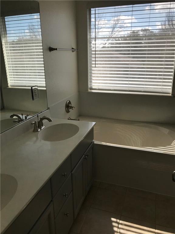 Building Photo - 4507 Hoffman Dr