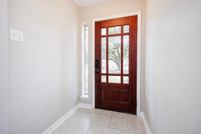 Building Photo - 5005 Georgi Ln
