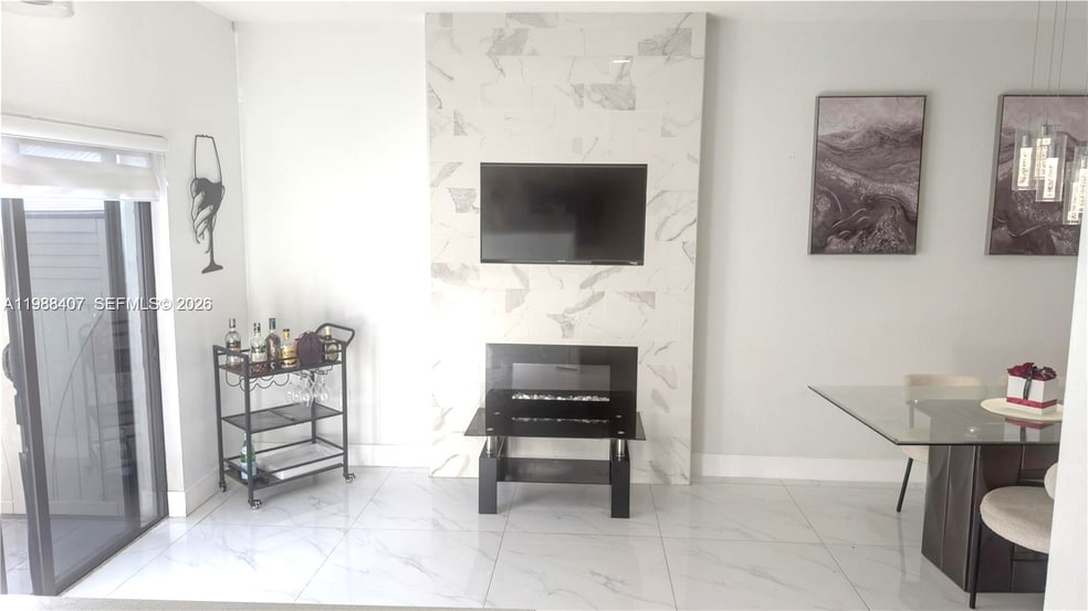 Building Photo - 3318 W 106th Ter