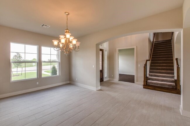 Building Photo - 76 Palmero Way