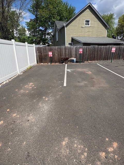 Building Photo - 62 N Doughty Ave