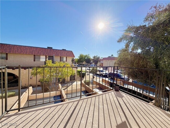 Building Photo - 1720 Cordoba Ln