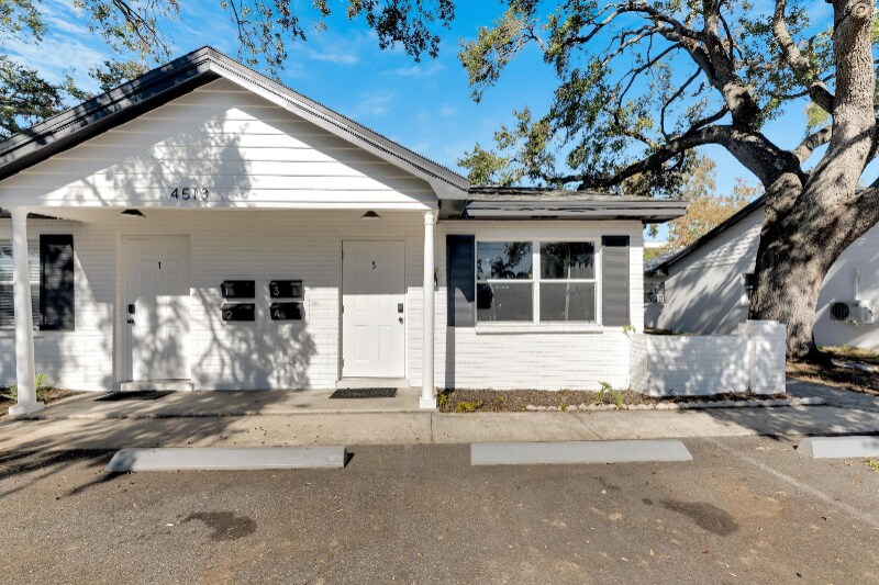 Building Photo - 4513 W McElroy Ave