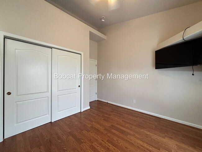 Building Photo - Golf Course Living with Mountain Views & Detached Casita