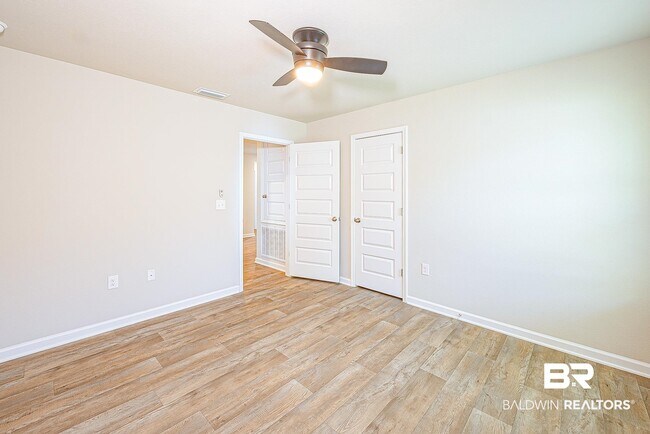 Building Photo - 24606 Alamitos Trace Dr