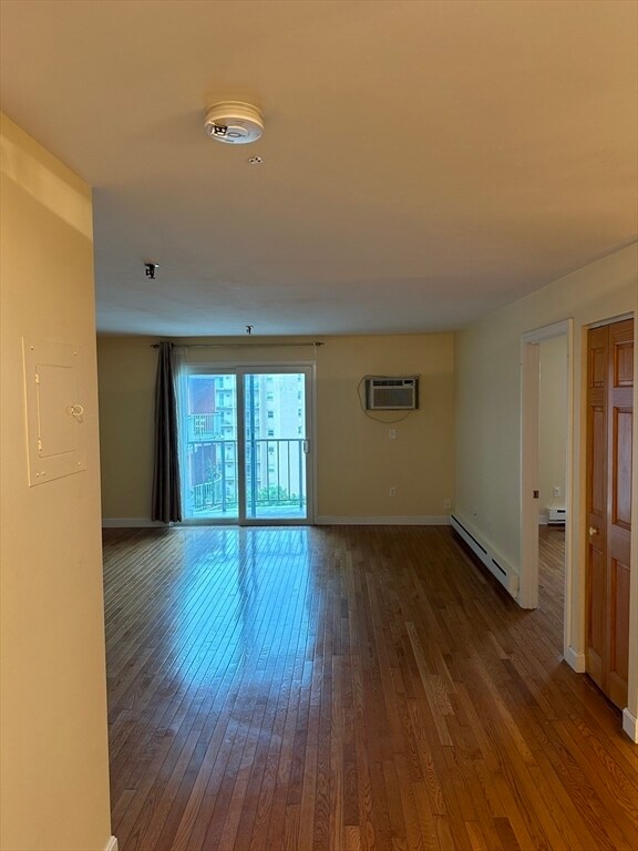 Building Photo - 115 W Squantum St