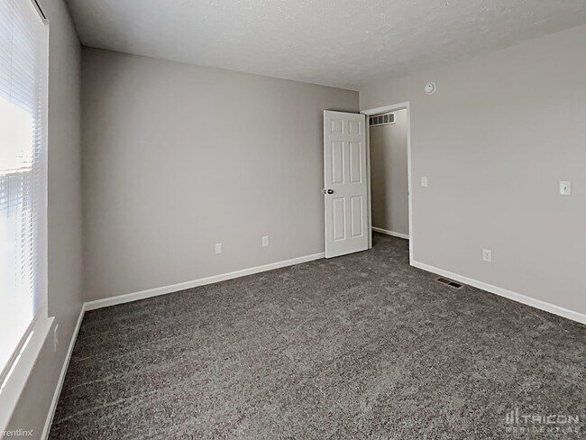 Building Photo - 1212 Green River Ct