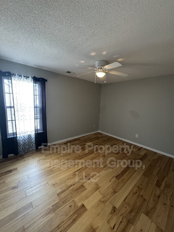Building Photo - 66 Sand Oak Ct