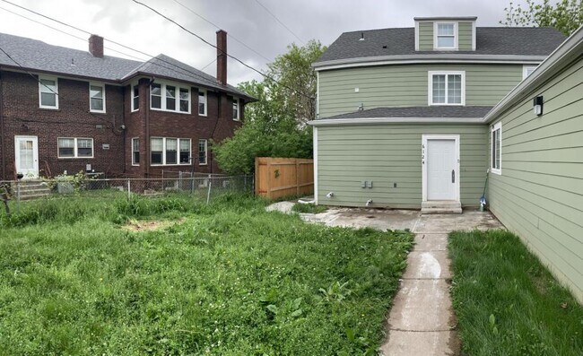 Building Photo - 6124 N 30th Street